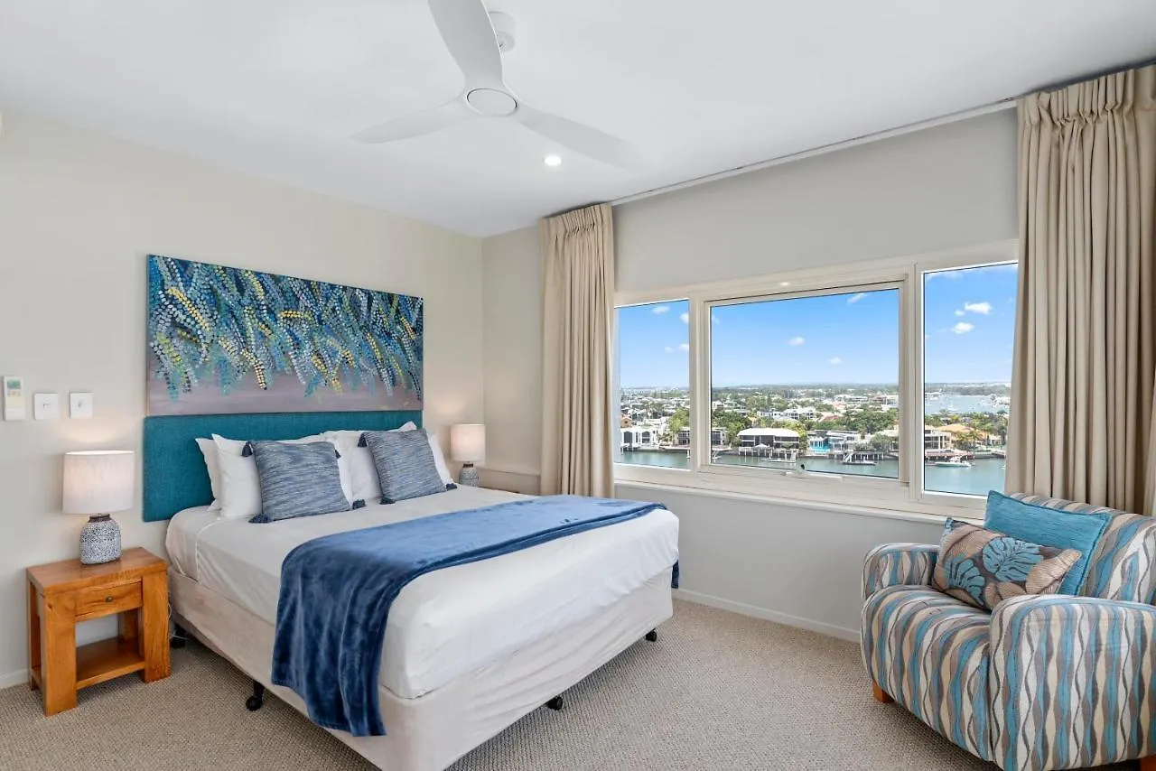 84 The Spit Holiday Apartments Mooloolaba 3*,  Australia