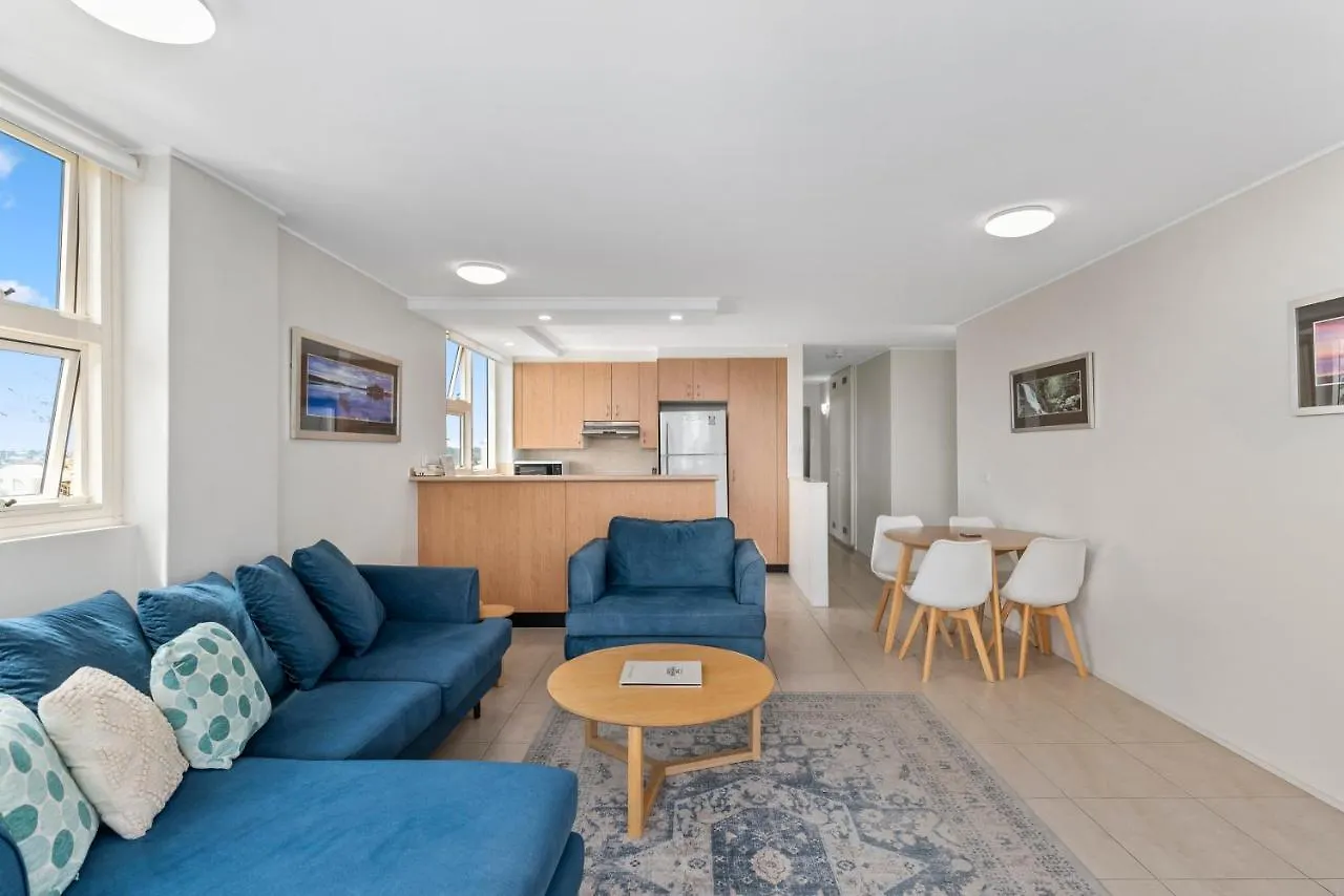 84 The Spit Holiday Apartments Mooloolaba Aparthotel