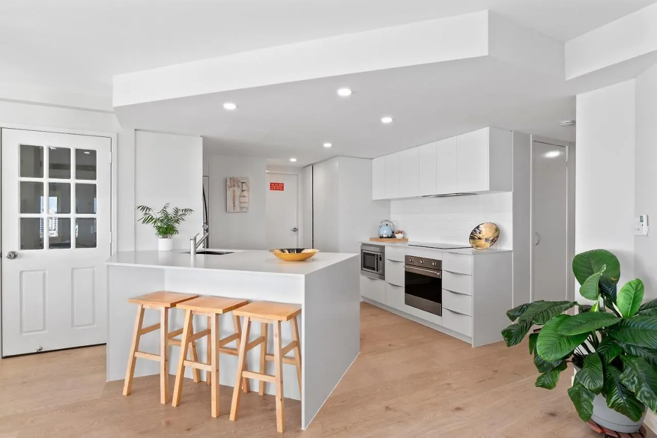 *** Aparthotel 84 The Spit Holiday Apartments Mooloolaba Australia