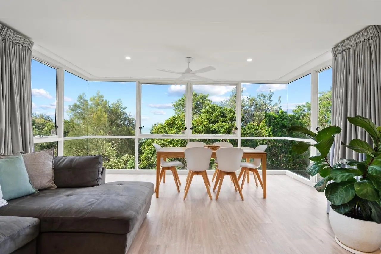 *** Apart-hotel 84 The Spit Holiday Apartments Mooloolaba Austrália