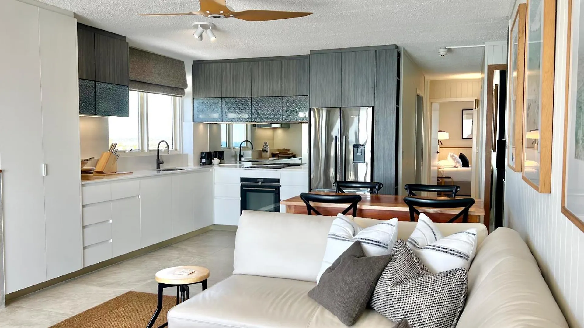 84 The Spit Holiday Apartments Mooloolaba Aparthotel
