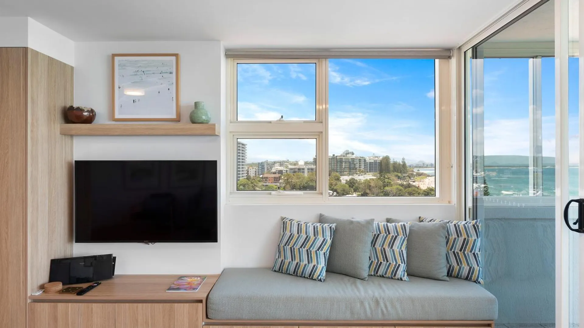 84 The Spit Holiday Apartments Mooloolaba 3*,  Australia